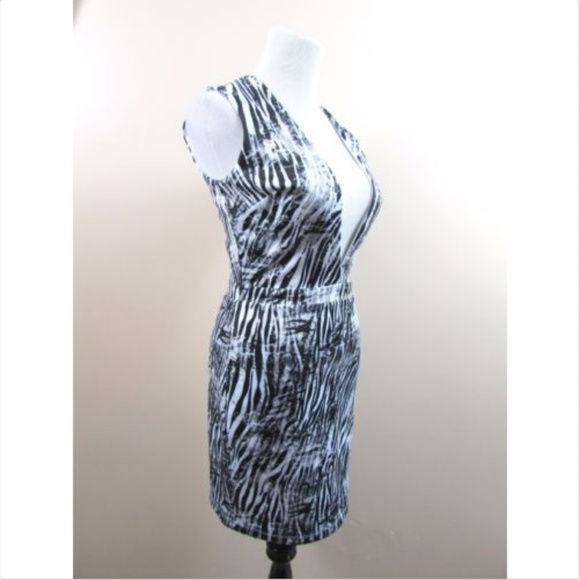 BEBE Zebra Black White Plunging V Neck Scuba Dress - Picture 3 of 7